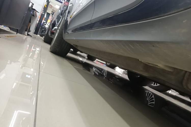Used Porsche Macan 2020 Macan 2.0T Left Side Sill