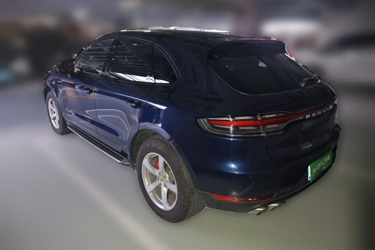 Used Porsche Macan 2020 Macan 2.0T Rear Left 45 Deg