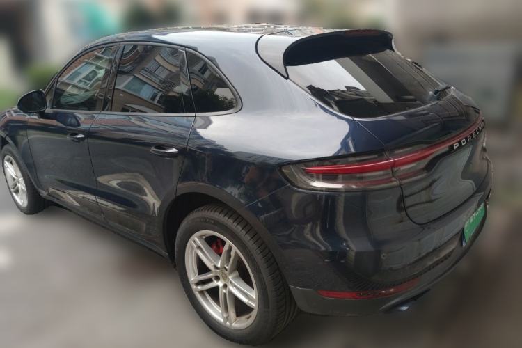 Used Porsche Macan 2020 Macan 2.0T Rear Left 45 Deg