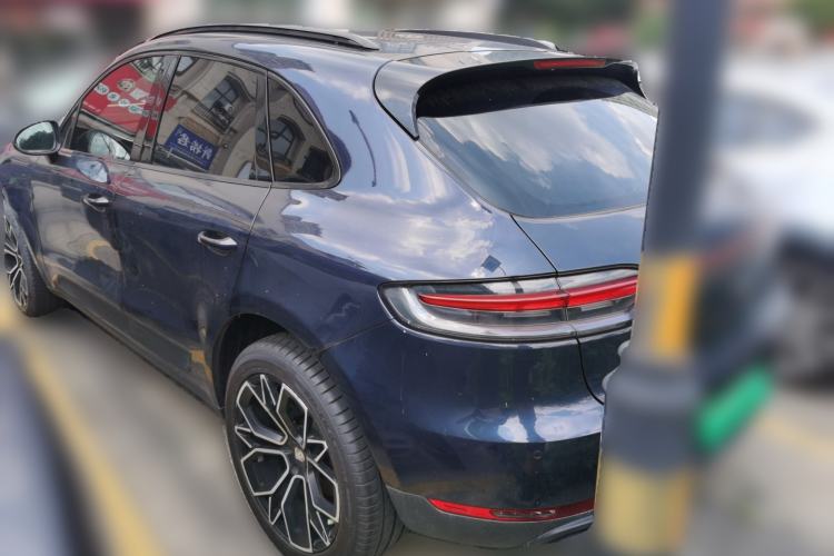 Used Porsche Macan 2020 Macan 2.0T Rear Left 45 Deg