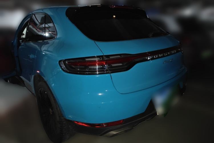 Used Porsche Macan 2020 Macan 2.0T Rear Left 45 Deg