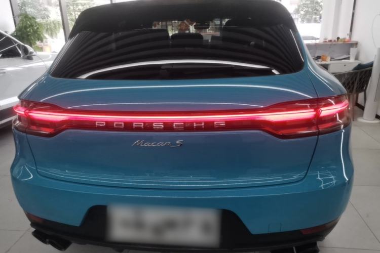 Used Porsche Macan 2020 Macan 2.0T Rear