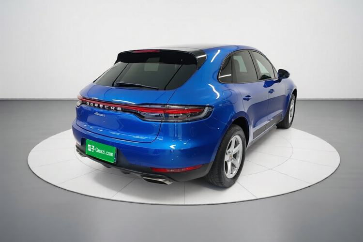 Used Porsche Macan 2020 Macan 2.0T Rear Right 45 Deg