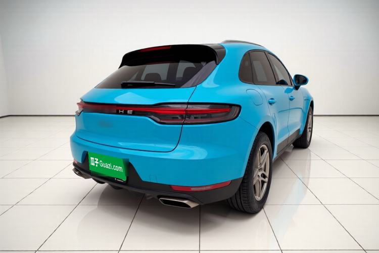 Used Porsche Macan 2020 Macan 2.0T Rear Right 45 Deg