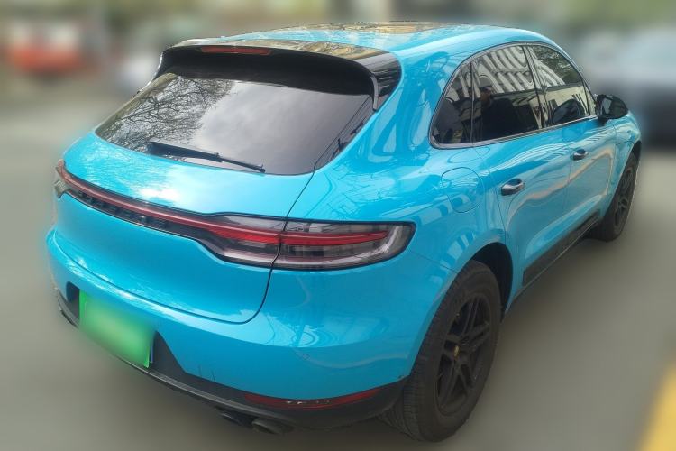 Used Porsche Macan 2020 Macan 2.0T Rear Right 45 Deg