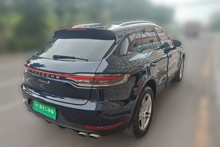 Used Porsche Macan 2020 Macan 2.0T Rear Right 45 Deg