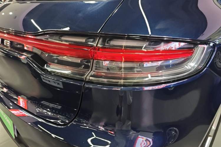 Used Porsche Macan 2020 Macan 2.0T Right Rear Taillight