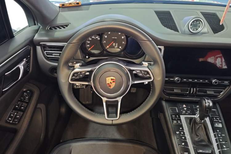 Used Porsche Macan 2020 Macan 2.0T Steering Wheel