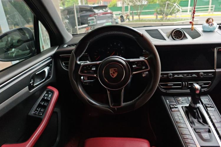 Used Porsche Macan 2020 Macan 2.0T Steering Wheel
