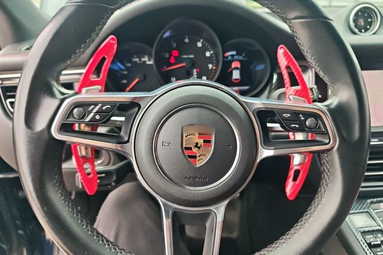 Used Porsche Macan 2020 Macan 2.0T Steering Wheel