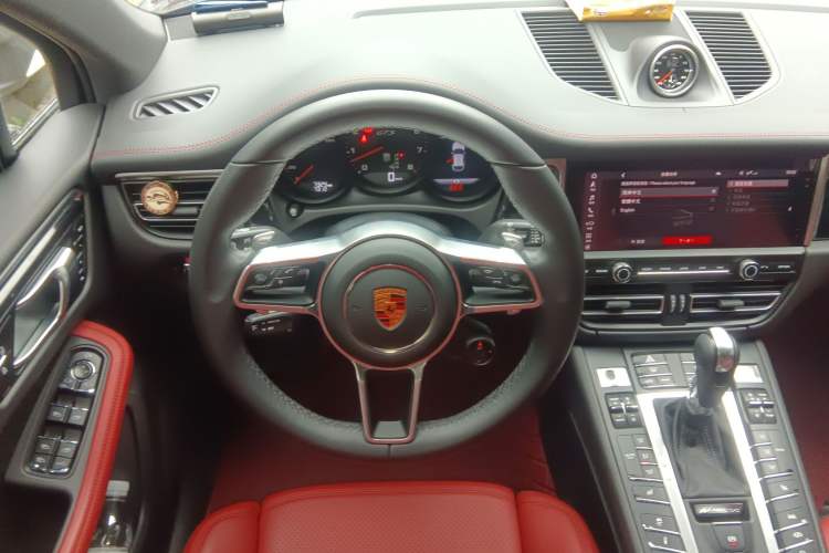 Used Porsche Macan 2020 Macan GTS 2.9T Steering Wheel