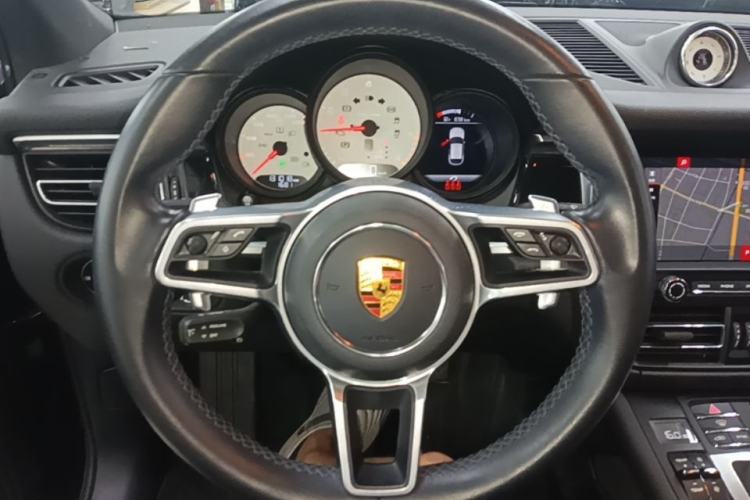 Used Porsche Macan 2020 Macan 2.0T Steering Wheel