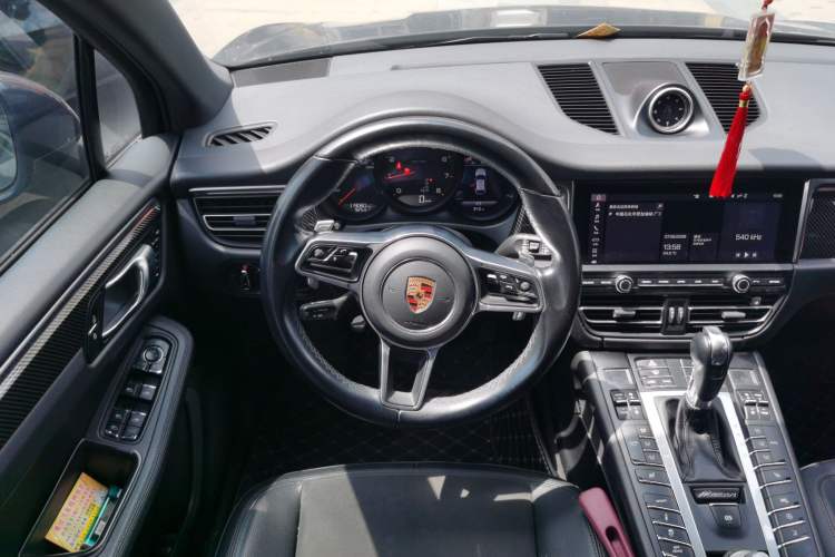 Used Porsche Macan 2020 Macan 2.0T Steering Wheel