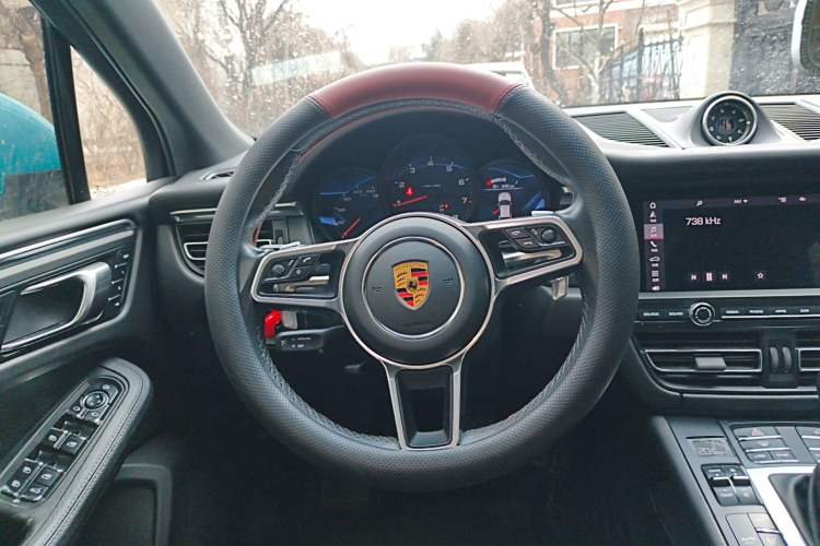 Used Porsche Macan 2020 Macan 2.0T Steering Wheel