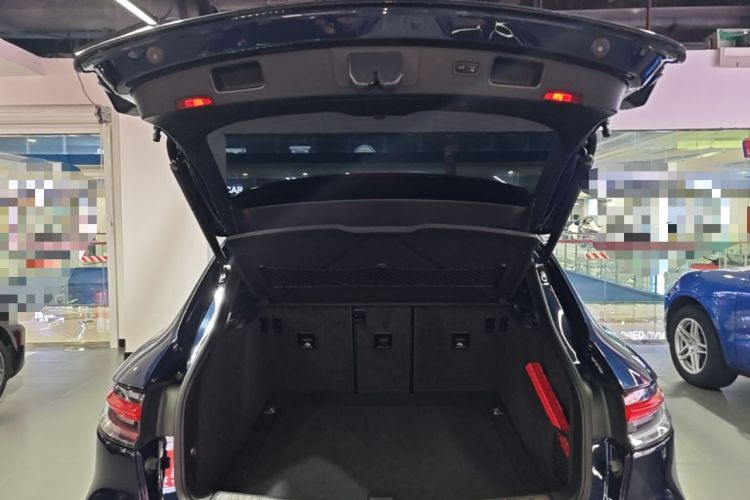 Used Porsche Macan 2020 Macan 2.0T Trunk