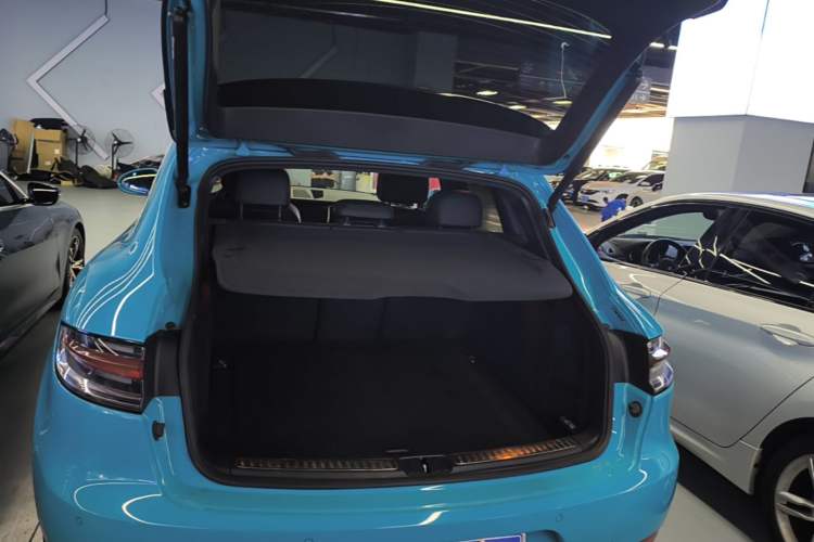 Used Porsche Macan 2020 Macan S 3.0T Trunk