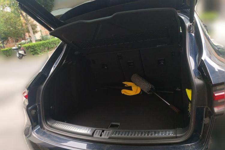 Used Porsche Macan 2020 Macan 2.0T Trunk