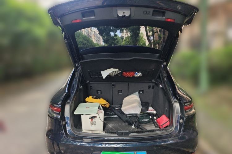 Used Porsche Macan 2020 Macan S 3.0T Trunk