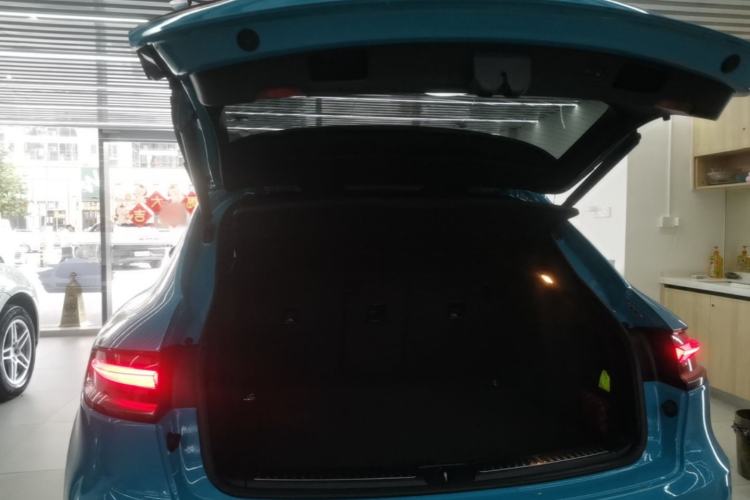 Used Porsche Macan 2020 Macan 2.0T Trunk