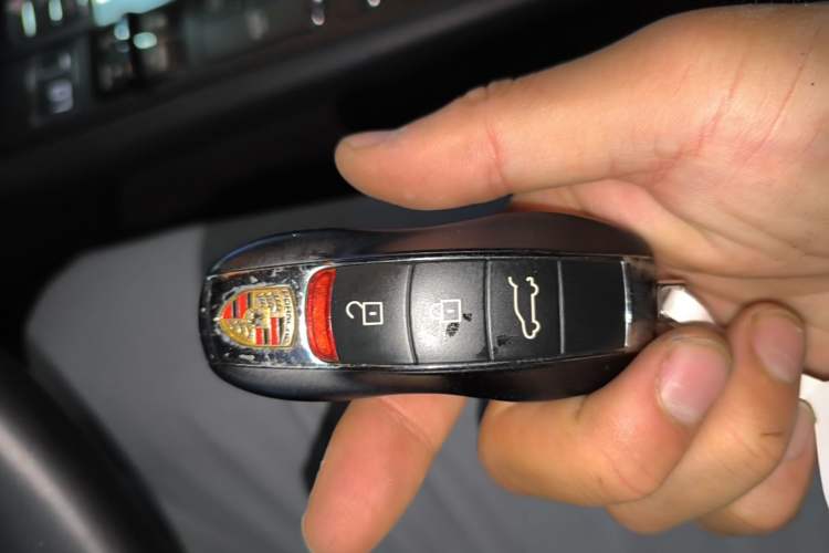 Used Porsche Macan 2020 Macan S 3.0T Vehicle Key