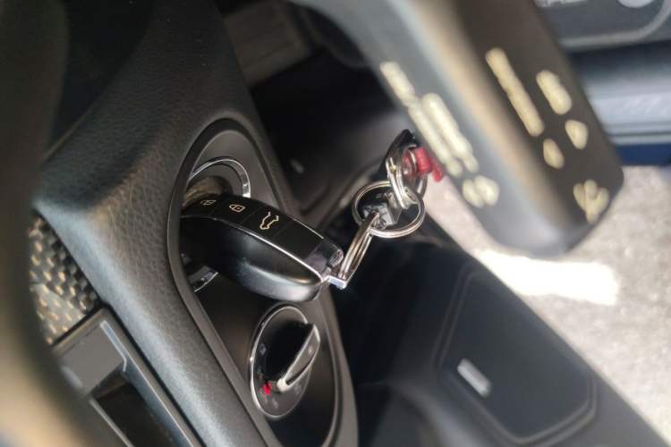 Used Porsche Macan 2020 Macan 2.0T Vehicle Key