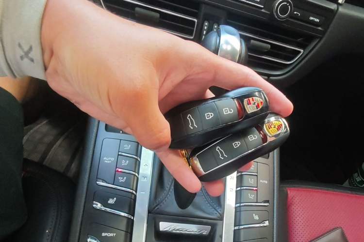Used Porsche Macan 2020 Macan S 3.0T Vehicle Key