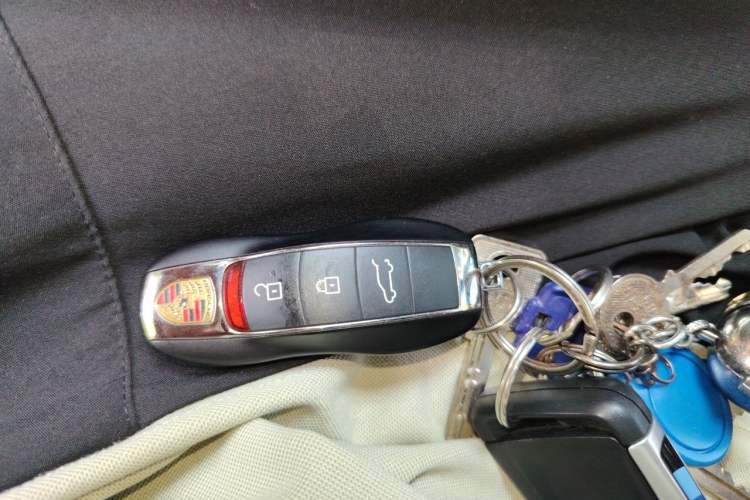 Used Porsche Macan 2020 Macan 2.0T Vehicle Key