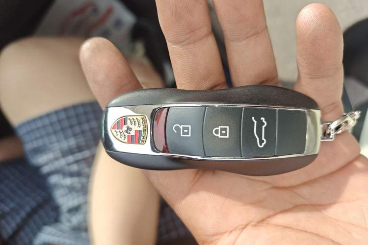 Used Porsche Macan 2020 Macan 2.0T Vehicle Key