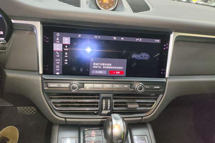Used Porsche Macan 2020 Macan 2.0T Audio And AC Panel