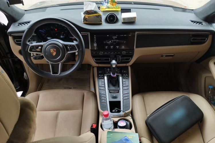 Used Porsche Macan 2020 Macan 2.0T Center Console