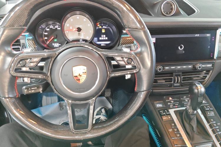 Used Porsche Macan 2020 Macan S 3.0T Center Console