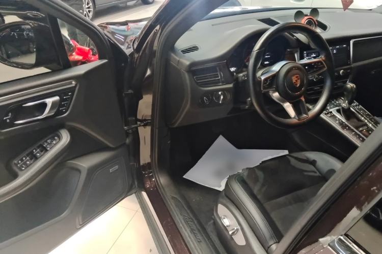 Used Porsche Macan 2020 Macan 2.0T Driver Seat