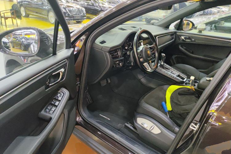 Used Porsche Macan 2020 Macan 2.0T Driver Seat