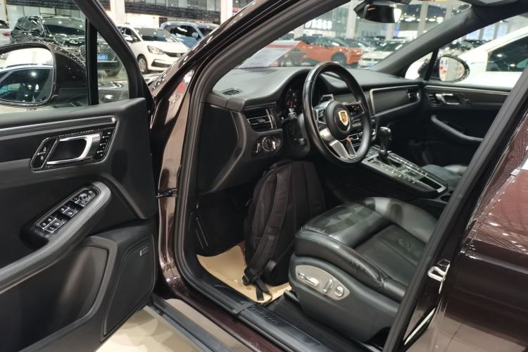 Used Porsche Macan 2020 Macan 2.0T Driver Seat