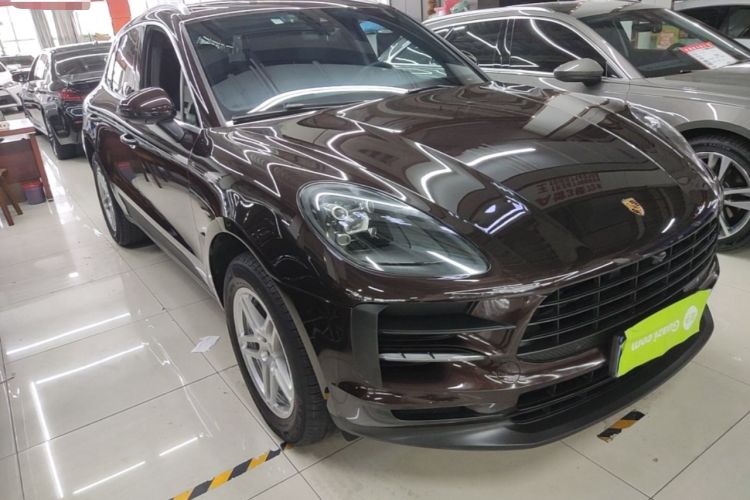 Used Porsche Macan 2020 Macan 2.0T Front Right 45 Deg