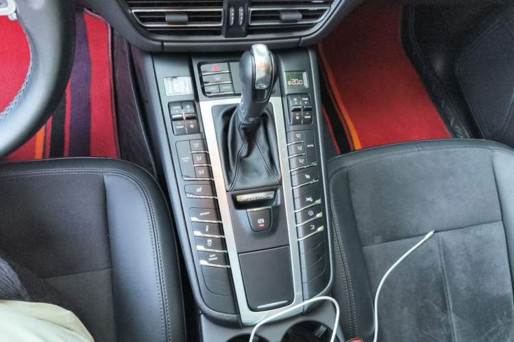 Used Porsche Macan 2020 Macan 2.0T Gear Lever
