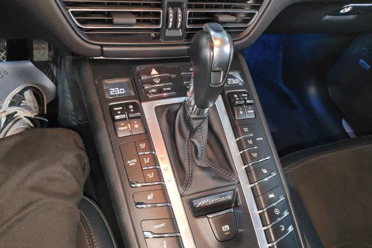 Used Porsche Macan 2020 Macan S 3.0T Gear Lever