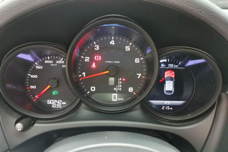 Used Porsche Macan 2020 Macan 2.0T Instrument Cluster