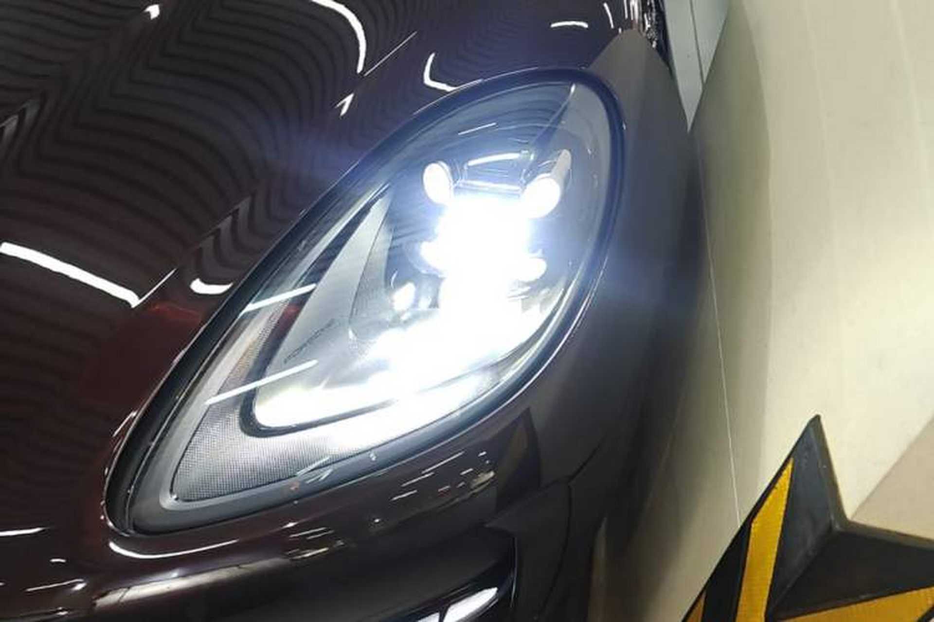Used Porsche Macan 2020 Macan 2.0T Left Front Headlight
