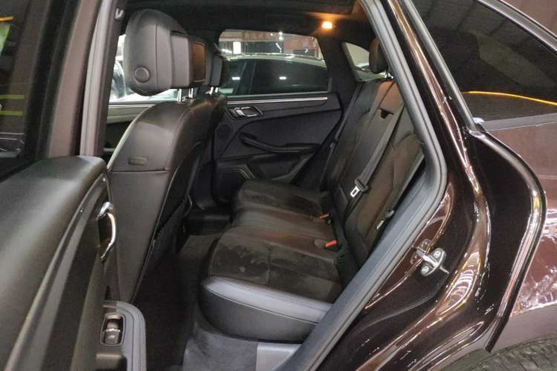 Used Porsche Macan 2020 Macan 2.0T Left Rear Seat