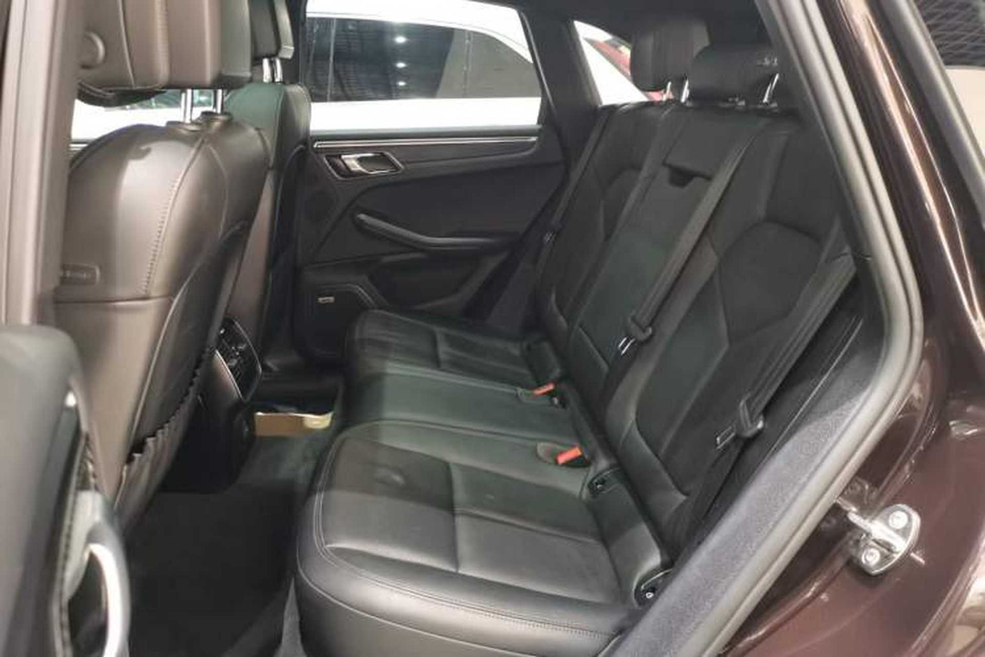 Used Porsche Macan 2020 Macan 2.0T Left Rear Seat