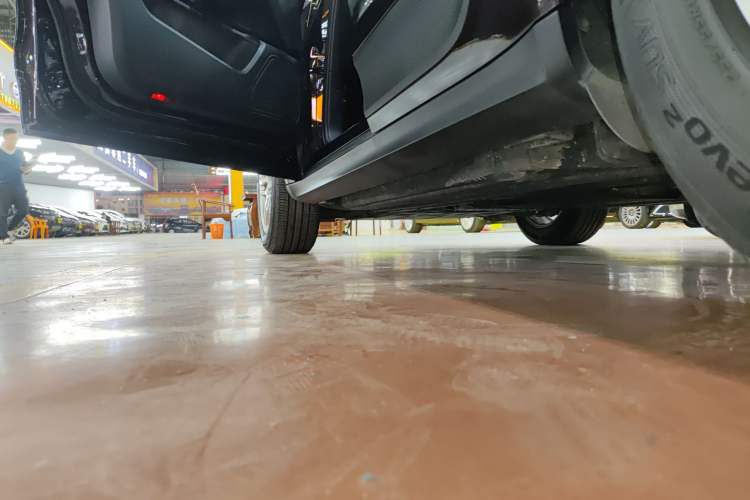 Used Porsche Macan 2020 Macan 2.0T Left Side Sill