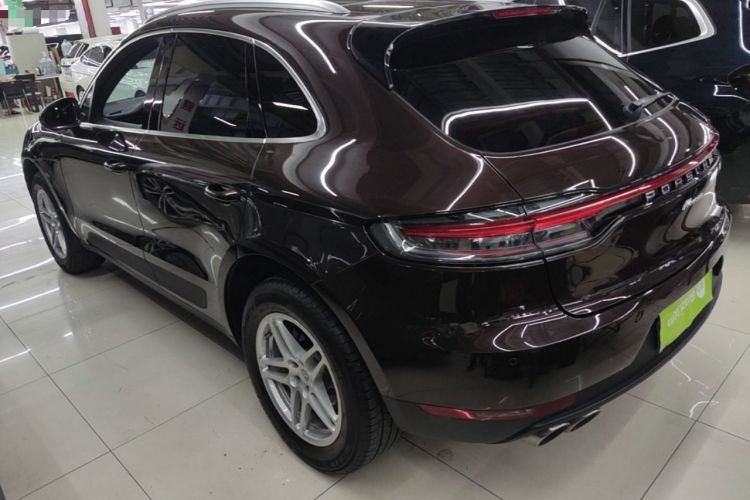 Used Porsche Macan 2020 Macan 2.0T Rear Left 45 Deg