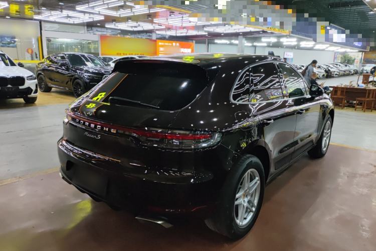 Used Porsche Macan 2020 Macan 2.0T Rear Right 45 Deg