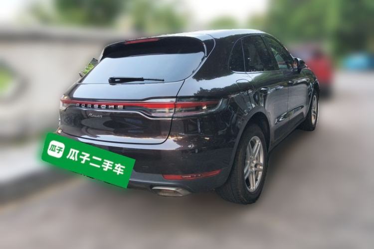 Used Porsche Macan 2020 Macan 2.0T Rear Right 45 Deg