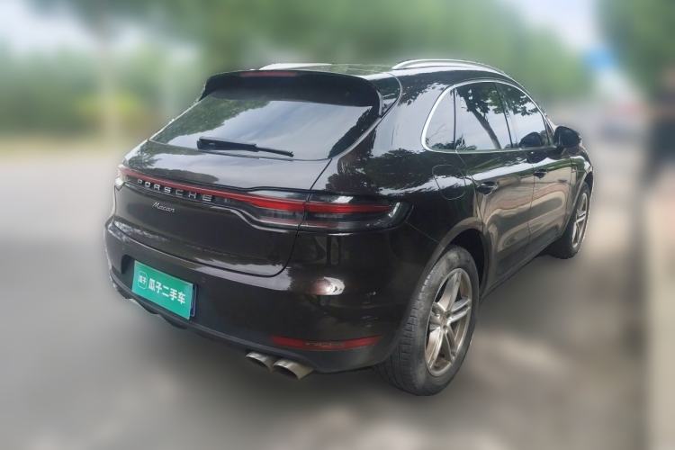 Used Porsche Macan 2020 Macan 2.0T Rear Right 45 Deg
