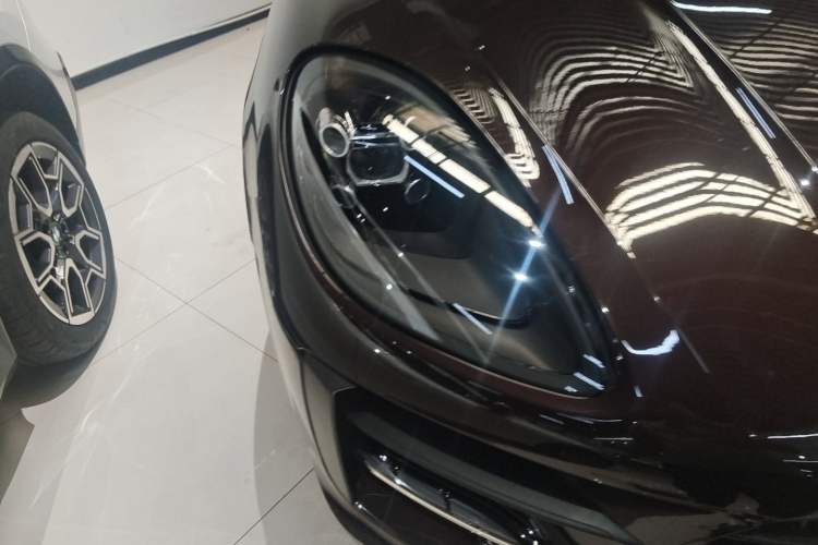 Used Porsche Macan 2020 Macan 2.0T Right Front Headlight