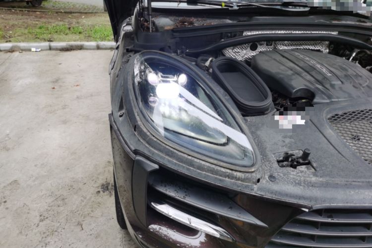 Used Porsche Macan 2020 Macan 2.0T Right Front Headlight