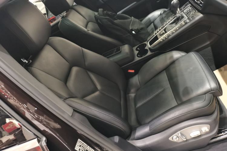 Used Porsche Macan 2020 Macan 2.0T Right Front Seat