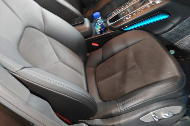 Used Porsche Macan 2020 Macan S 3.0T Right Front Seat
